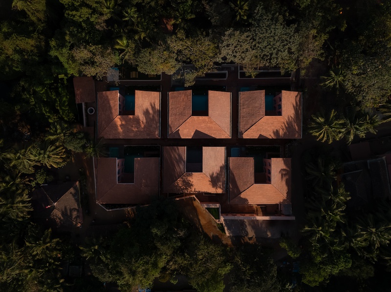 #DP-Exclusive -This-Goan-Villa-Designed-By-Jugal-Mistry-Is-Filled-With-Peachy-Pauses-And-Traditional-Twist-design-pataki-01