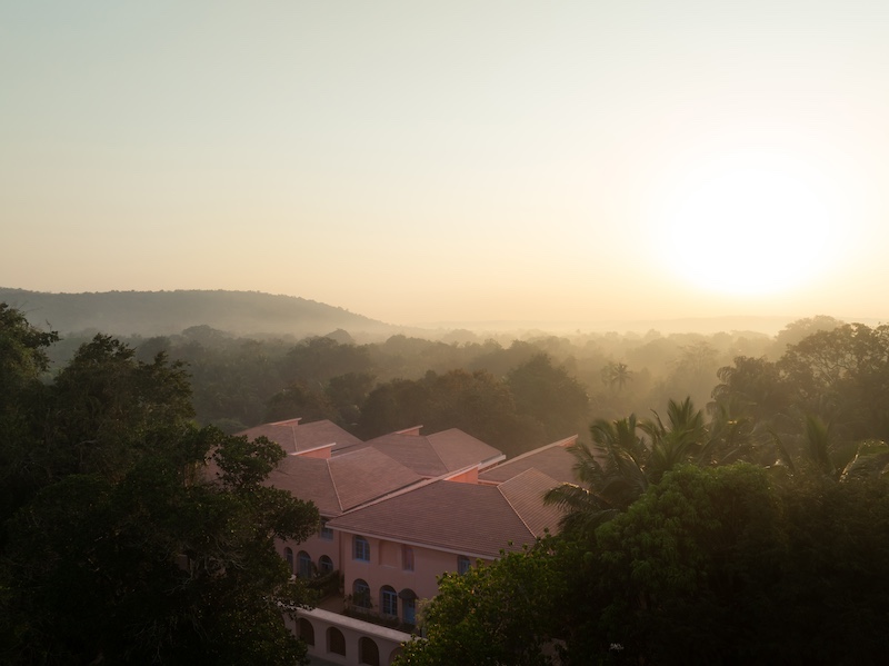 #DP-Exclusive -This-Goan-Villa-Designed-By-Jugal-Mistry-Is-Filled-With-Peachy-Pauses-And-Traditional-Twist-design-pataki-08