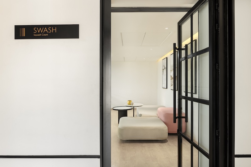 Elegant-Minimalism-Natural-Materials-And-Clean-Forms-A Light-filled-Clubhouse-in-Ghaziabad-Design-Pataki-02