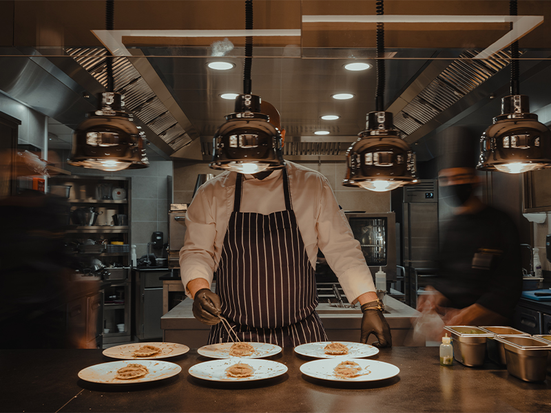 From an Ultima breakfast in bed to an artisanal cheese platter paired with sommelier-selected wines or a post-ski treat by the fire—every meal is a private chef’s masterpiece. ( Image Credit: Ultima Hotel Courchevel ) 