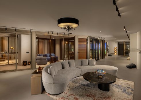 Parallel’s nouveau 4,500 sq. ft. experience centre in Delhi reimagines doors and windows as sensory portals—merging form with function, and a choreographed rhythm of space and light.