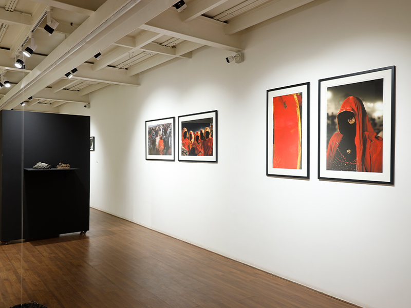 The APRE Art House presents The Music Makers — featuring evocative works by alumni of the MAIR program, including those of Dheeraj Khandelwal, as seen here. (Image Credits: Courtesy of APRE Art House) 