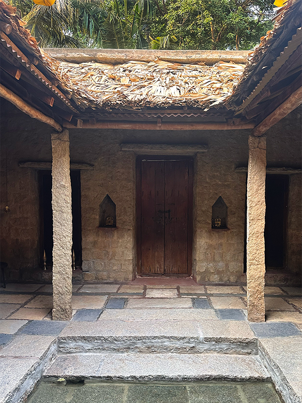 The open courtyard also allows ample sunlight and airflow to flood the house, reducing the need for artificial lighting and cooling. (Image Credits: Shama Pawar) 