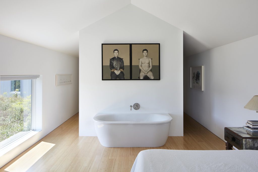 A weekend home in Salt Point, New York, features a minimalist, hexagonal-shaped extension—an elegant collaboration between Suchi Reddy and artist Ai Weiwei (Image Credits: Ashok Sinha)
