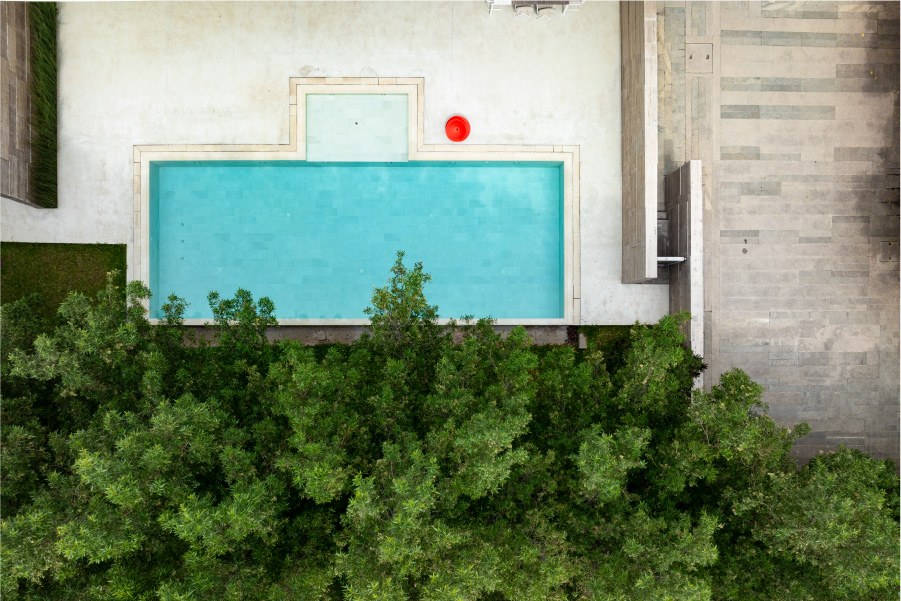 The inhabitants of the Priyam House did not want their pool to feel like a showpiece. It had to serve its purpose without standing out too much. (Image Credit: Vivek Eadra) 