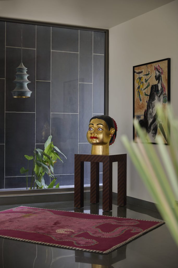 A cast by Ravinder Reddy for Idyll Home by Chestnut Storeys in Coimbatore. Spread across 10,000 sq ft, this home showcases modern Indian design, featuring bespoke furniture and sculptural pieces from renowned Indian brands. (Image Credits: Talib Chitalwala)
