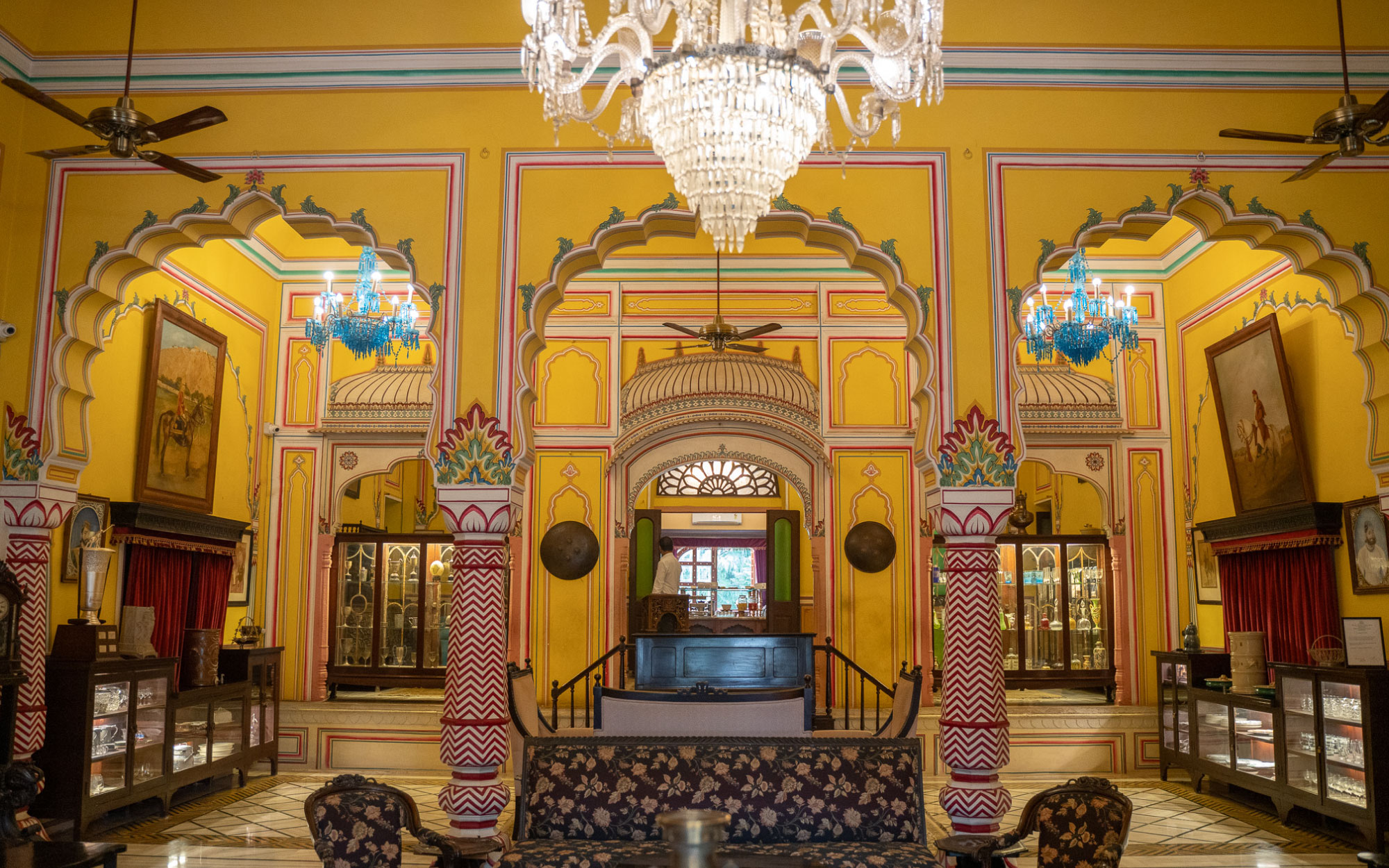 The flamboyant palette paired with intricate frescoes hints at an Art Deco ambience. (Image Credits: Courtesy of Hotel Narain Niwas)
